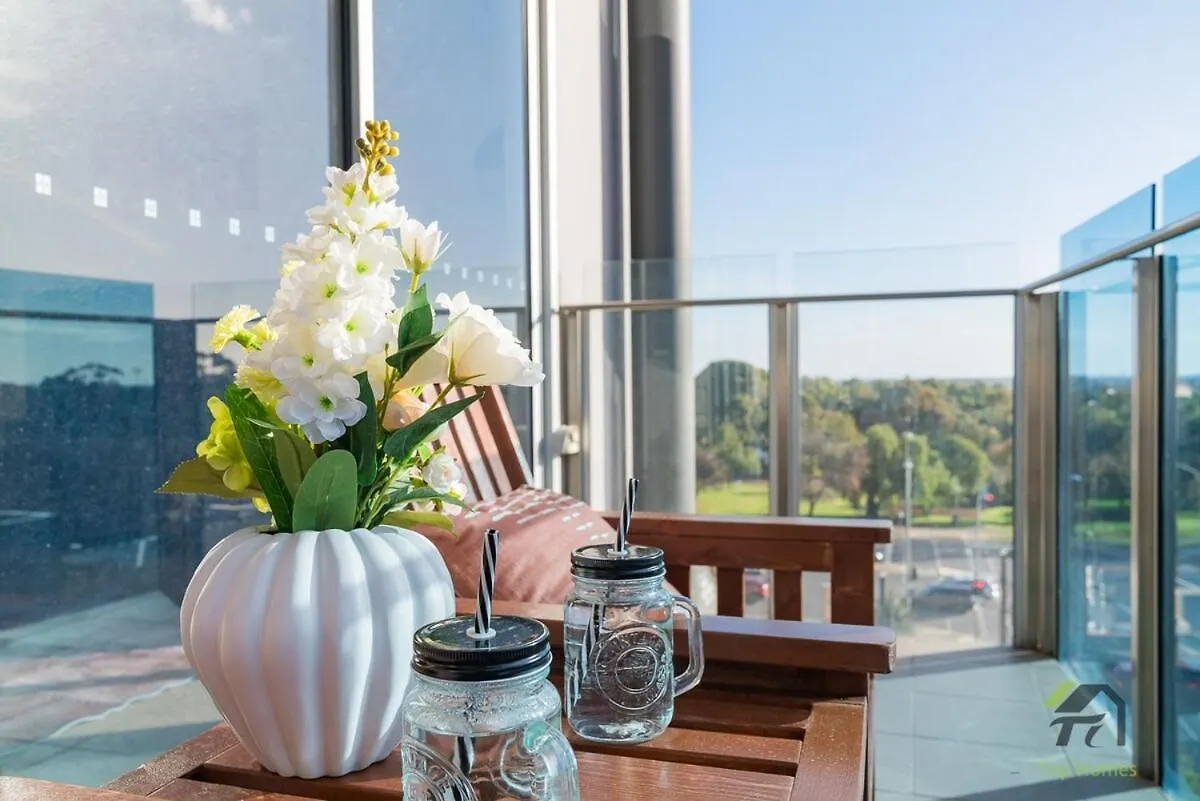 Heart Of Adelaide City Apartment